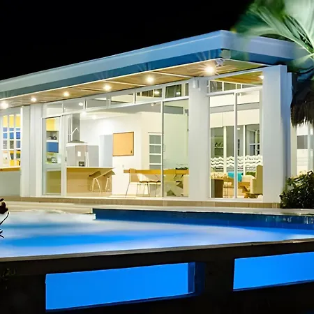 Modern & Fresh | Arroyito W/pool & Barbecue Cartagena