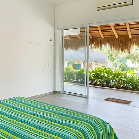 Modern & Fresh | Arroyito W/pool & Barbecue Cartagena